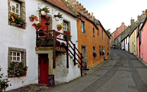 Culross became Cranesmiur for Outlander filming